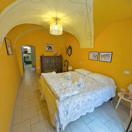 Sardinian Gallery Seminario فندق مبيت وإفطار بوسا