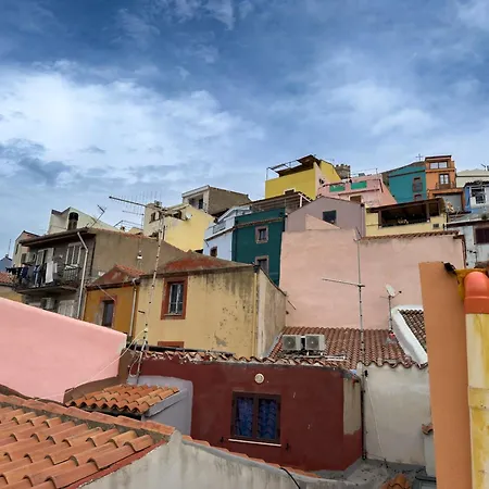 Sardinian Gallery Seminario * بوسا