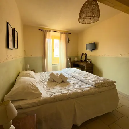 Sardinian Gallery Seminario 3* ボーザ